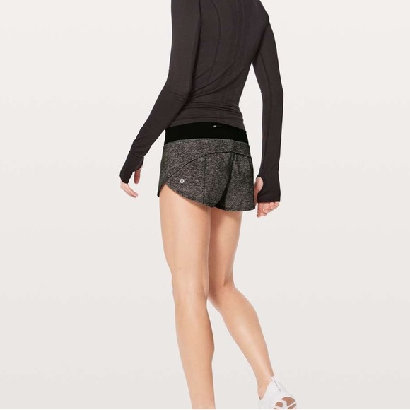 Lululemon Speed Up Short Size 6 *2.5" Heather Lux Multi Black / Black - Picture 2 of 5